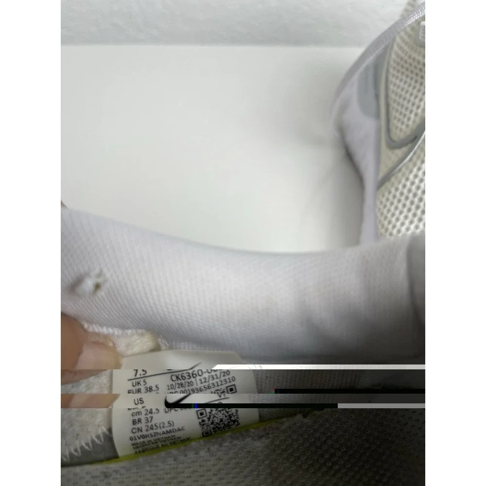 Nike Renew Run Women's Size 7.5 Shoes Pure Platinum/Metallic Silver CK6360 003‎